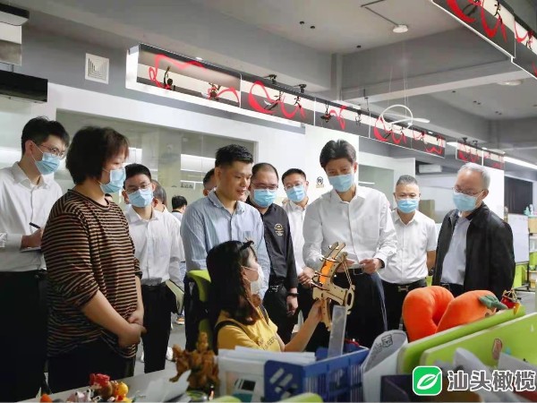市委书记带队实地考察糖心LOGO入口官网玩具设计公司